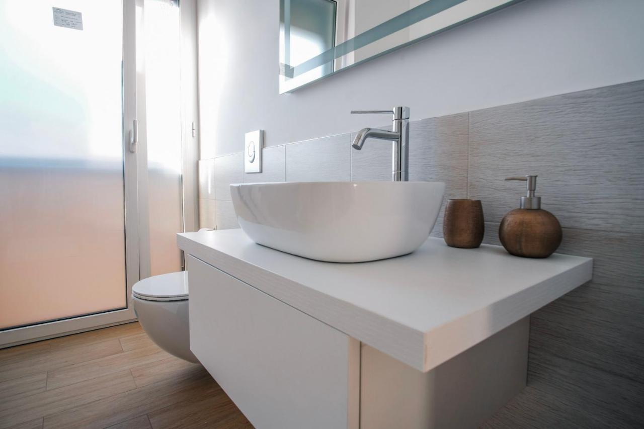 Rossani Suites&Aparts Бари Экстерьер фото